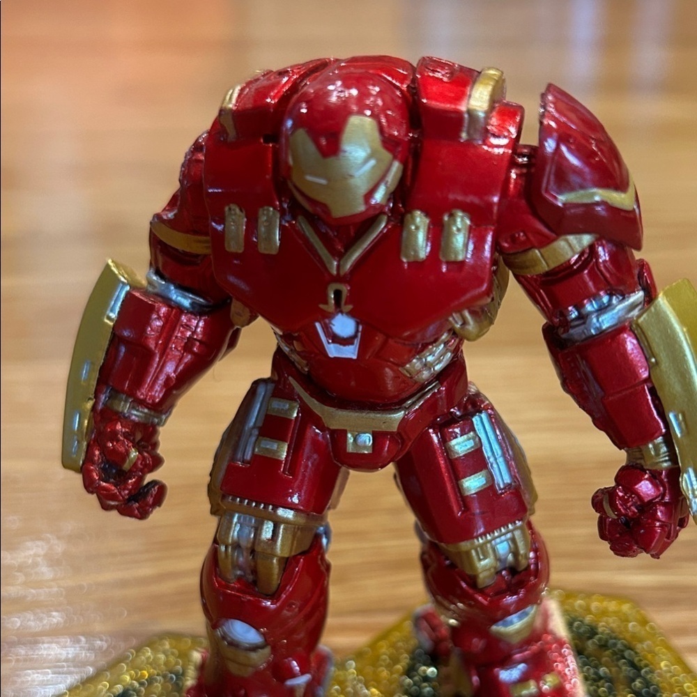 Action Figure Disney Marvel Avengers Age of Ultron Hulkbuster PVC figure